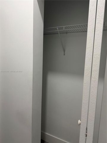 853 E 24th St 305, Hialeah, FL 33013