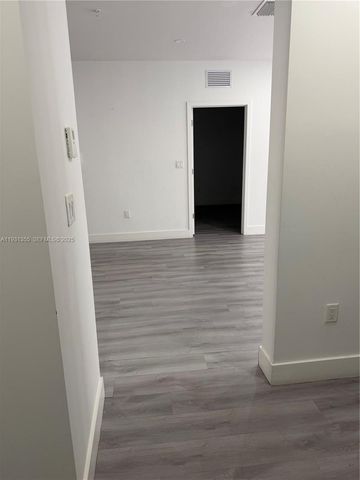 853 E 24th St 305, Hialeah, FL 33013