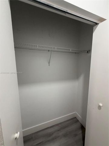 853 E 24th St 305, Hialeah, FL 33013