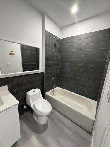 853 E 24th St 305, Hialeah, FL 33013