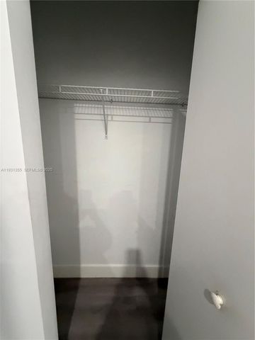 853 E 24th St 305, Hialeah, FL 33013