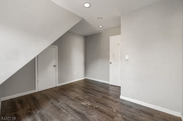 31 Homestead Park, Newark City, NJ 07108