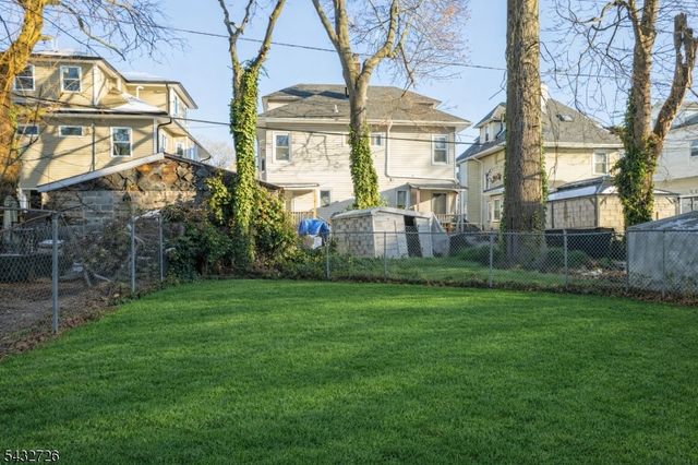 31 Homestead Park, Newark City, NJ 07108