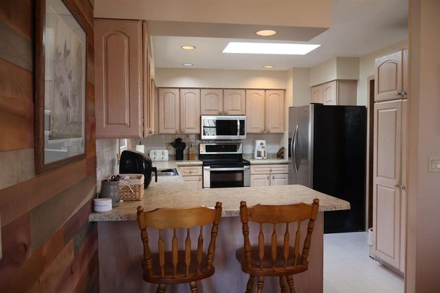 N2594 Oak Ridge Road, Brodhead, WI 53520