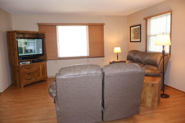 N2594 Oak Ridge Road, Brodhead, WI 53520