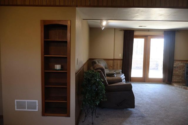 N2594 Oak Ridge Road, Brodhead, WI 53520