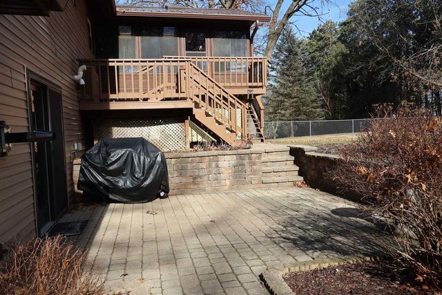 N2594 Oak Ridge Road, Brodhead, WI 53520