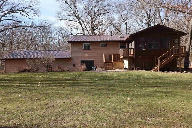 N2594 Oak Ridge Road, Brodhead, WI 53520