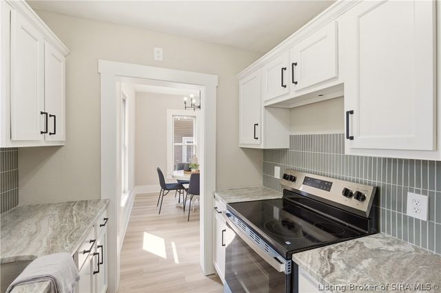 316 W Harrison Avenue, Clarksville, IN 47129