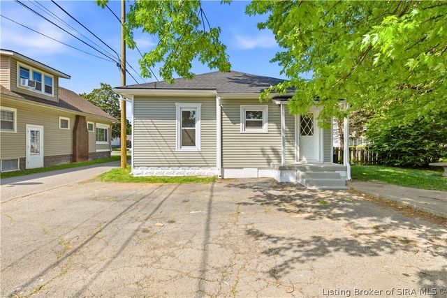 316 W Harrison Avenue, Clarksville, IN 47129