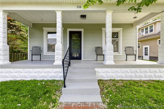 316 W Harrison Avenue, Clarksville, IN 47129