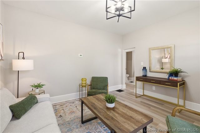 316 W Harrison Avenue, Clarksville, IN 47129