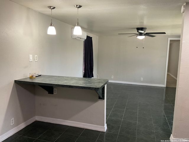 11916 GRAPEVINE ST, San Antonio, TX 78245