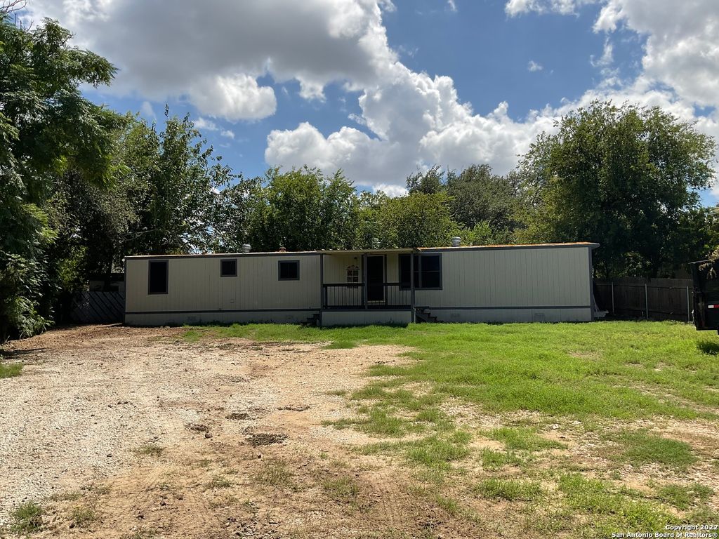 11916 GRAPEVINE ST, San Antonio, TX 78245
