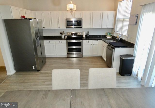 15 WICKLOW RD, Bear, DE 19701