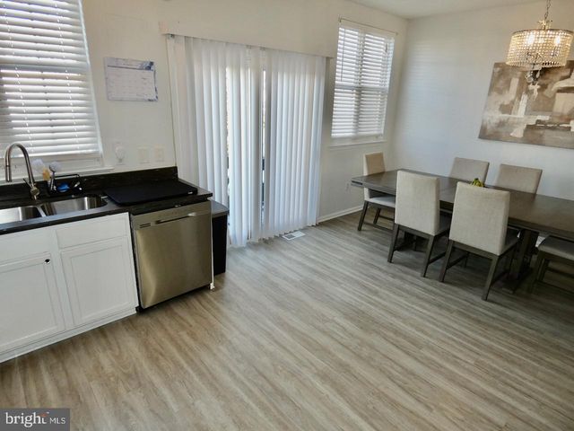 15 WICKLOW RD, Bear, DE 19701