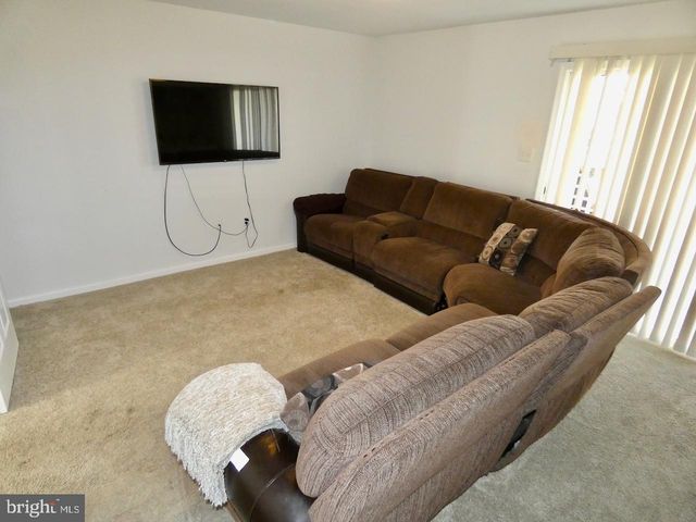 15 WICKLOW RD, Bear, DE 19701