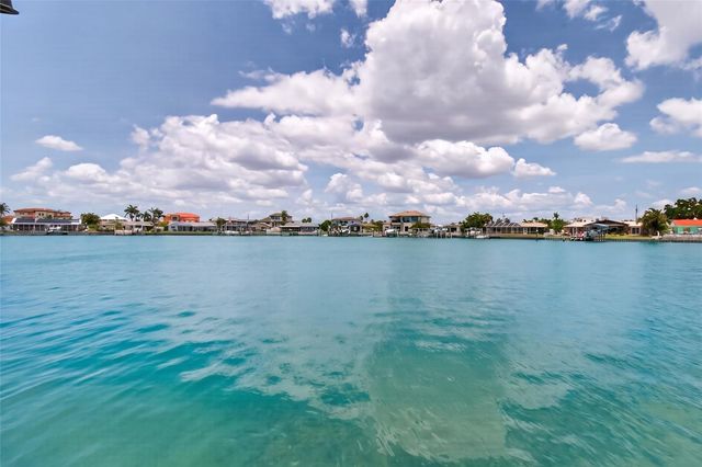 7957 10TH AVENUE S, St Petersburg, FL 33707