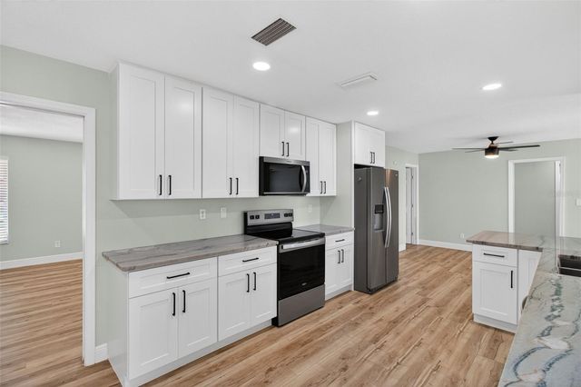 7957 10TH AVENUE S, St Petersburg, FL 33707