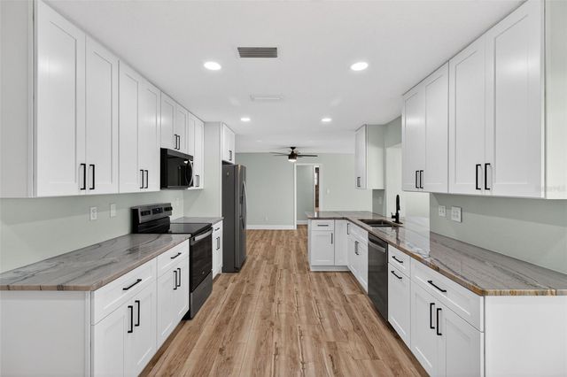 7957 10TH AVENUE S, St Petersburg, FL 33707