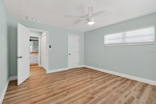7957 10TH AVENUE S, St Petersburg, FL 33707