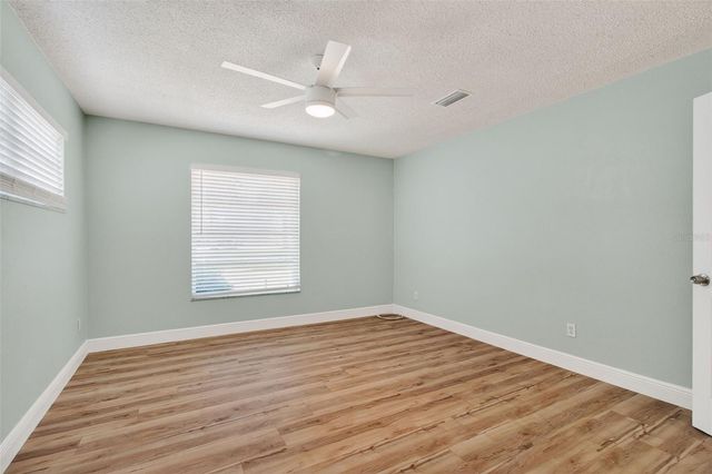 7957 10TH AVENUE S, St Petersburg, FL 33707