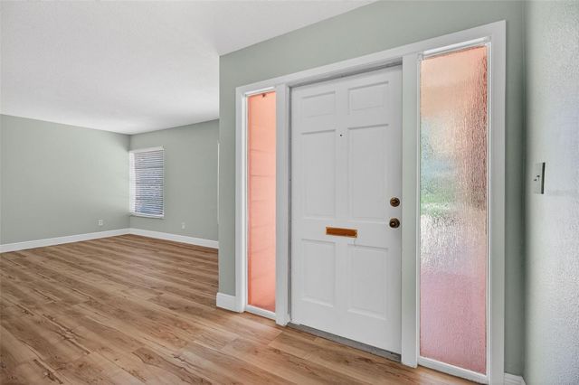 7957 10TH AVENUE S, St Petersburg, FL 33707