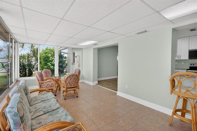 7957 10TH AVENUE S, St Petersburg, FL 33707