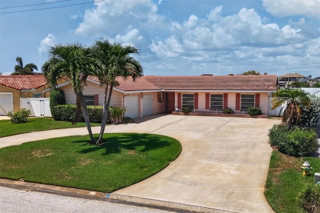 7957 10TH AVENUE S, St Petersburg, FL 33707