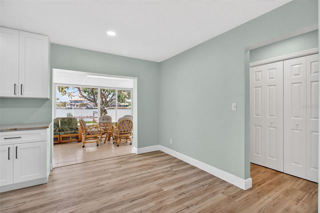 7957 10TH AVENUE S, St Petersburg, FL 33707
