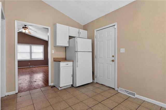8301 E 111th Terrace, Kansas City, MO 64134