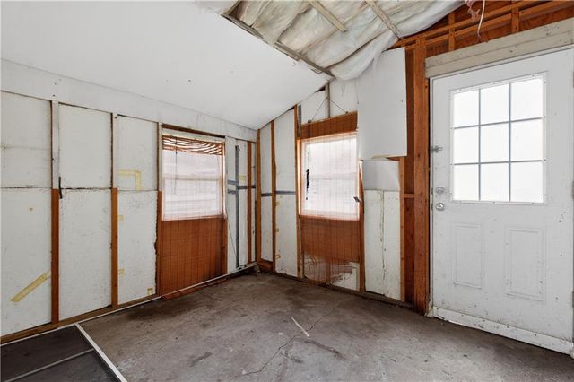 8301 E 111th Terrace, Kansas City, MO 64134