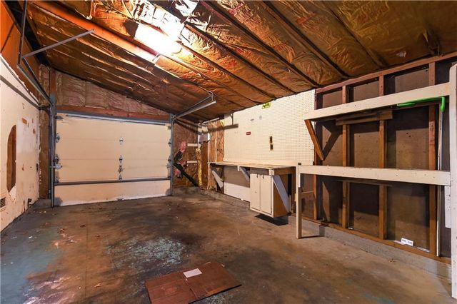 8301 E 111th Terrace, Kansas City, MO 64134