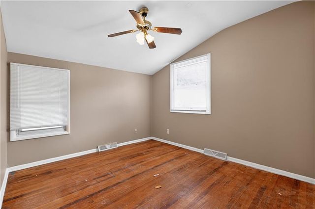 8301 E 111th Terrace, Kansas City, MO 64134