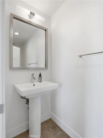 1 Vantis Drive, Aliso Viejo, CA 92656