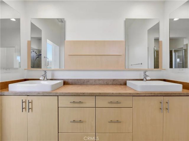 1 Vantis Drive, Aliso Viejo, CA 92656