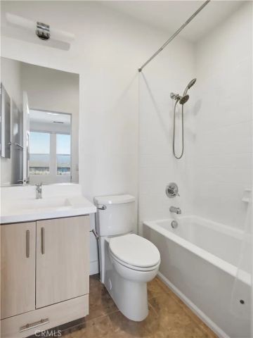 1 Vantis Drive, Aliso Viejo, CA 92656