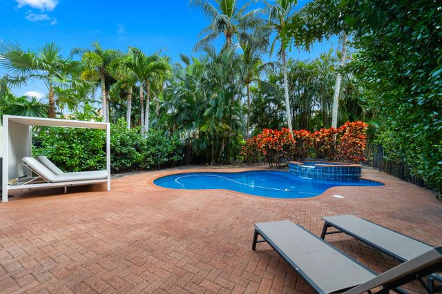 730 Cable Beach Lane, North Palm Beach, FL 33410