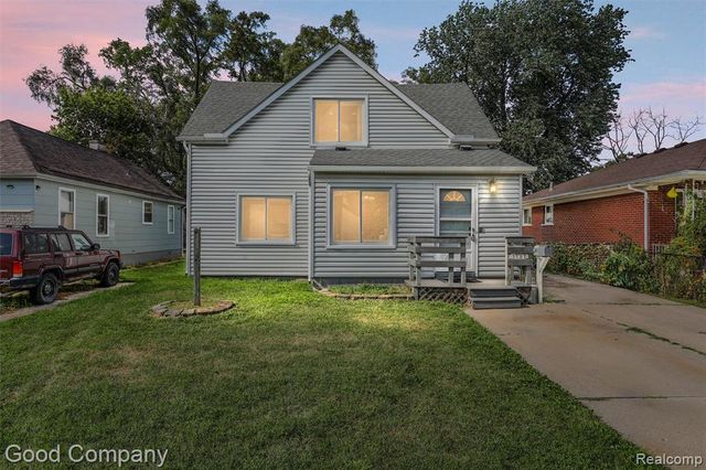 1727 E Elza Avenue, Hazel Park, MI 48030