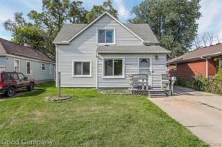 1727 E Elza Avenue, Hazel Park, MI 48030