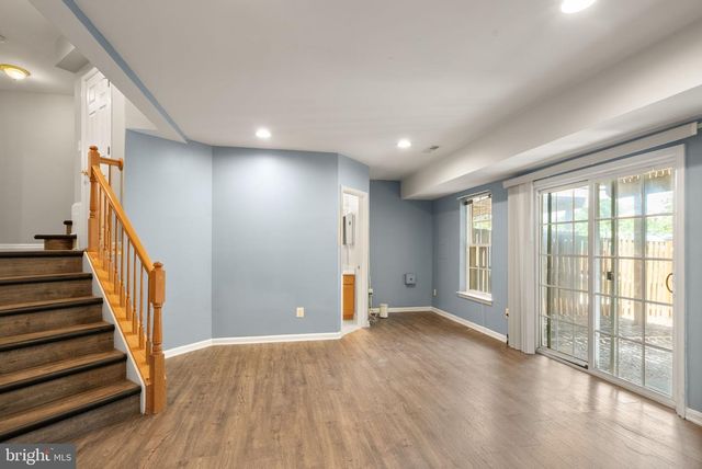 21776 LADYSLIPPER SQ, Ashburn, VA 20147