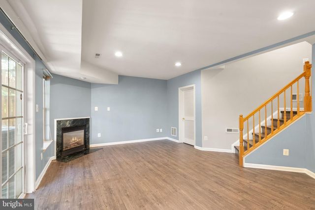21776 LADYSLIPPER SQ, Ashburn, VA 20147