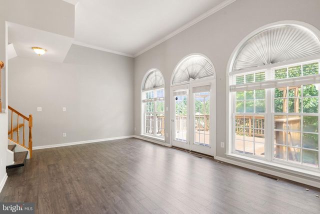 21776 LADYSLIPPER SQ, Ashburn, VA 20147