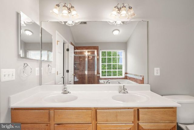 21776 LADYSLIPPER SQ, Ashburn, VA 20147