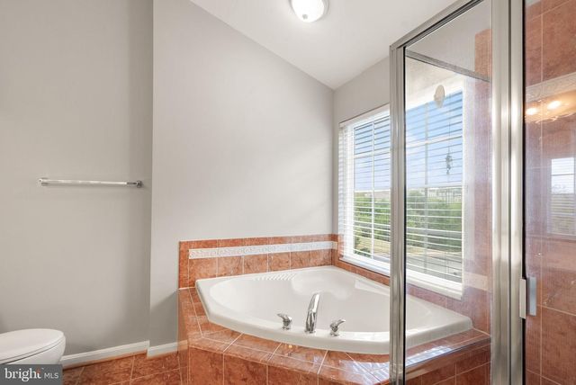 21776 LADYSLIPPER SQ, Ashburn, VA 20147