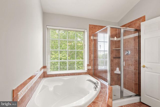 21776 LADYSLIPPER SQ, Ashburn, VA 20147