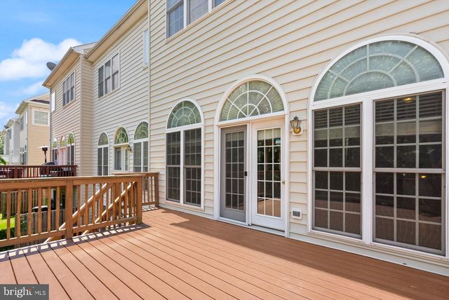 21776 LADYSLIPPER SQ, Ashburn, VA 20147