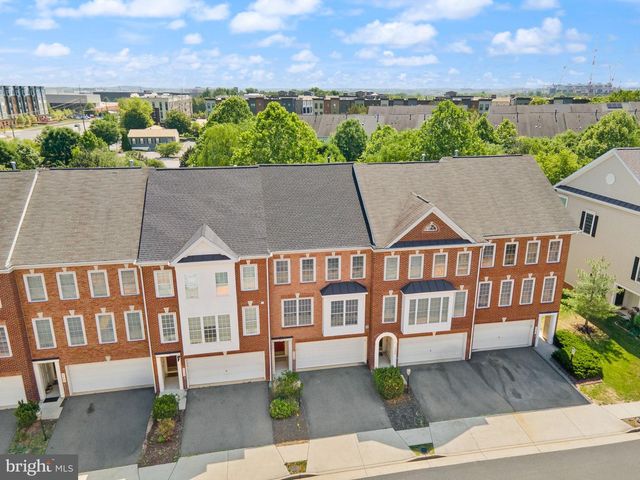 21776 LADYSLIPPER SQ, Ashburn, VA 20147