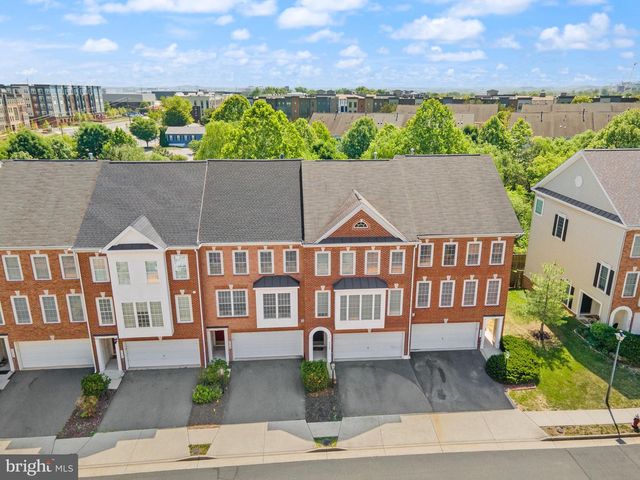 21776 LADYSLIPPER SQ, Ashburn, VA 20147