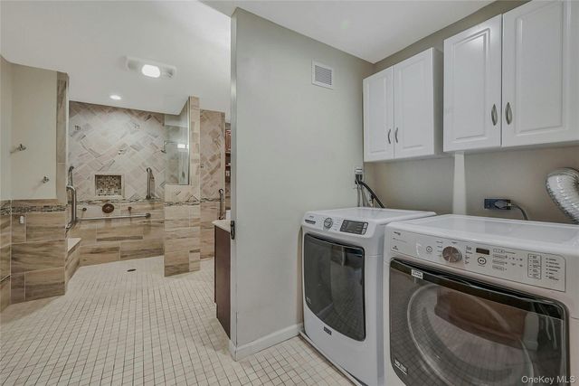 66 Rosemary Place, East Islip, NY 11730